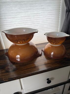 vintage Pyrex nesting bowls in the "Old Orchard" pattern, Cinderella-style